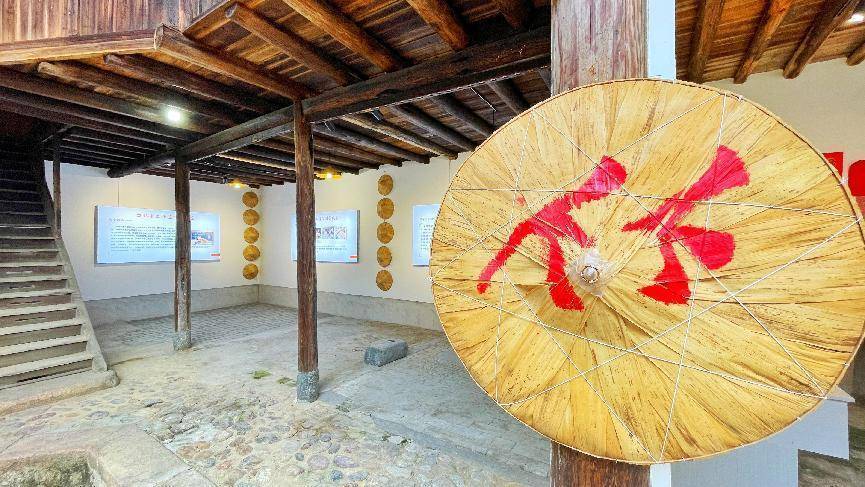 福建永定：首家乡村非遗馆免费开馆 非遗技艺为乡村振兴赋能_传承_斗笠_古竹乡