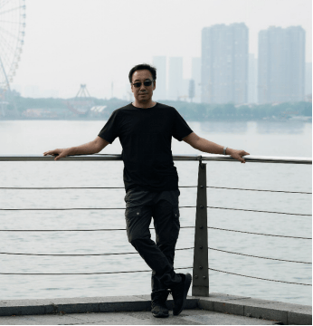 讲座简介张宝贵教授从问情,深情,移情三个方面对杜威美学进行阐释