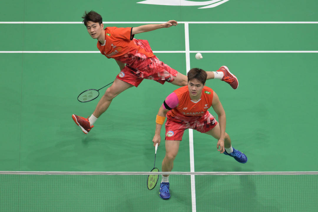 中国羽毛球大师赛|石宇奇晋级八强，“梁王”组合告别年终总决赛