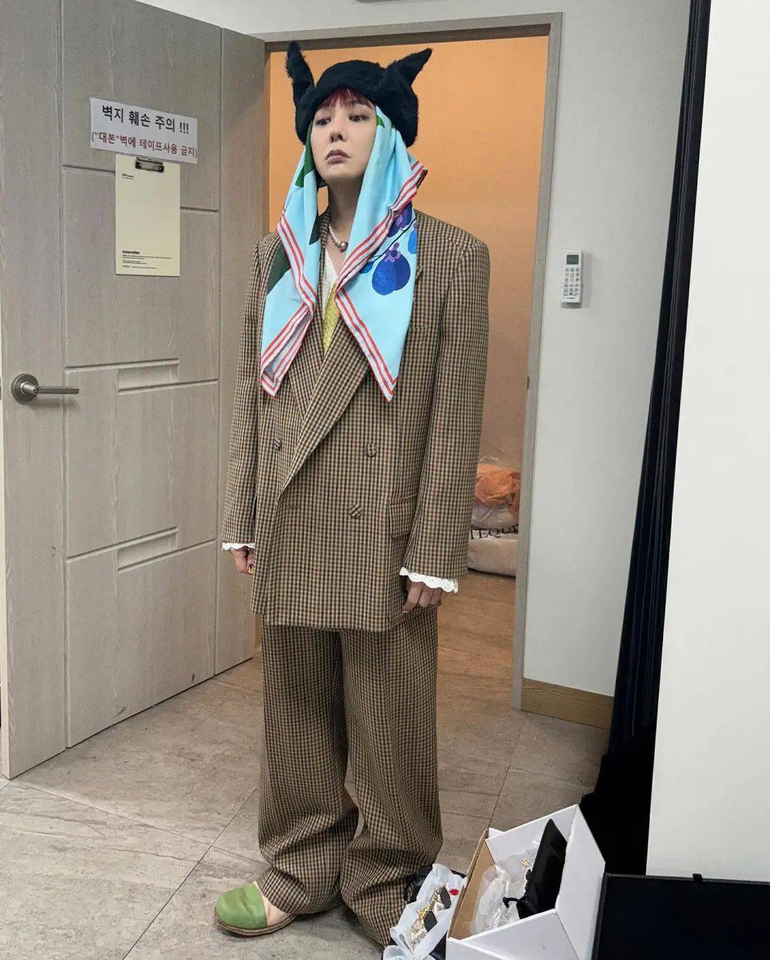 女装 头巾?权志龙回归带火了哪些品牌