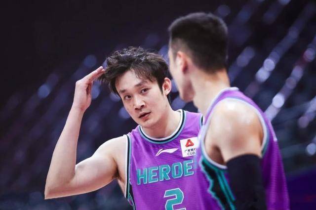 神来之笔！CBA广州队想签丁彦雨航，联手郭艾伦，人气超过辽粤