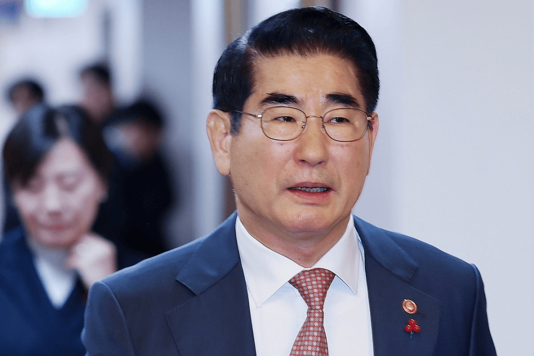 韩国防部长辞职