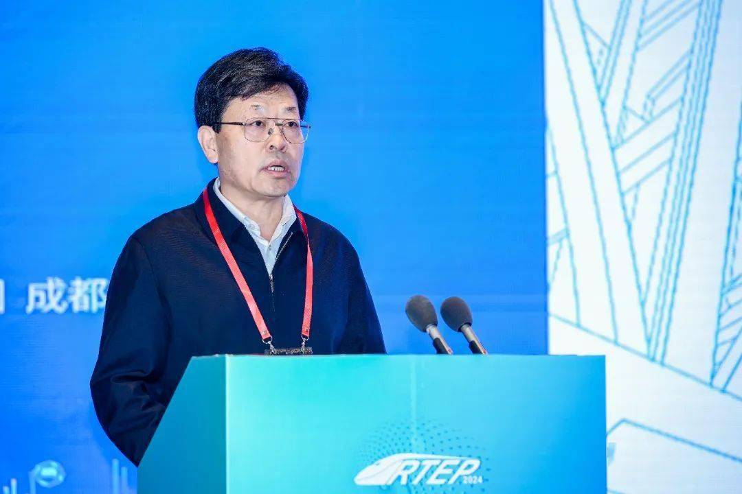 钱清泉何华武田红旗翟婉明丁荣军夏长亮何川闫学东王保国杨显武齐向阳