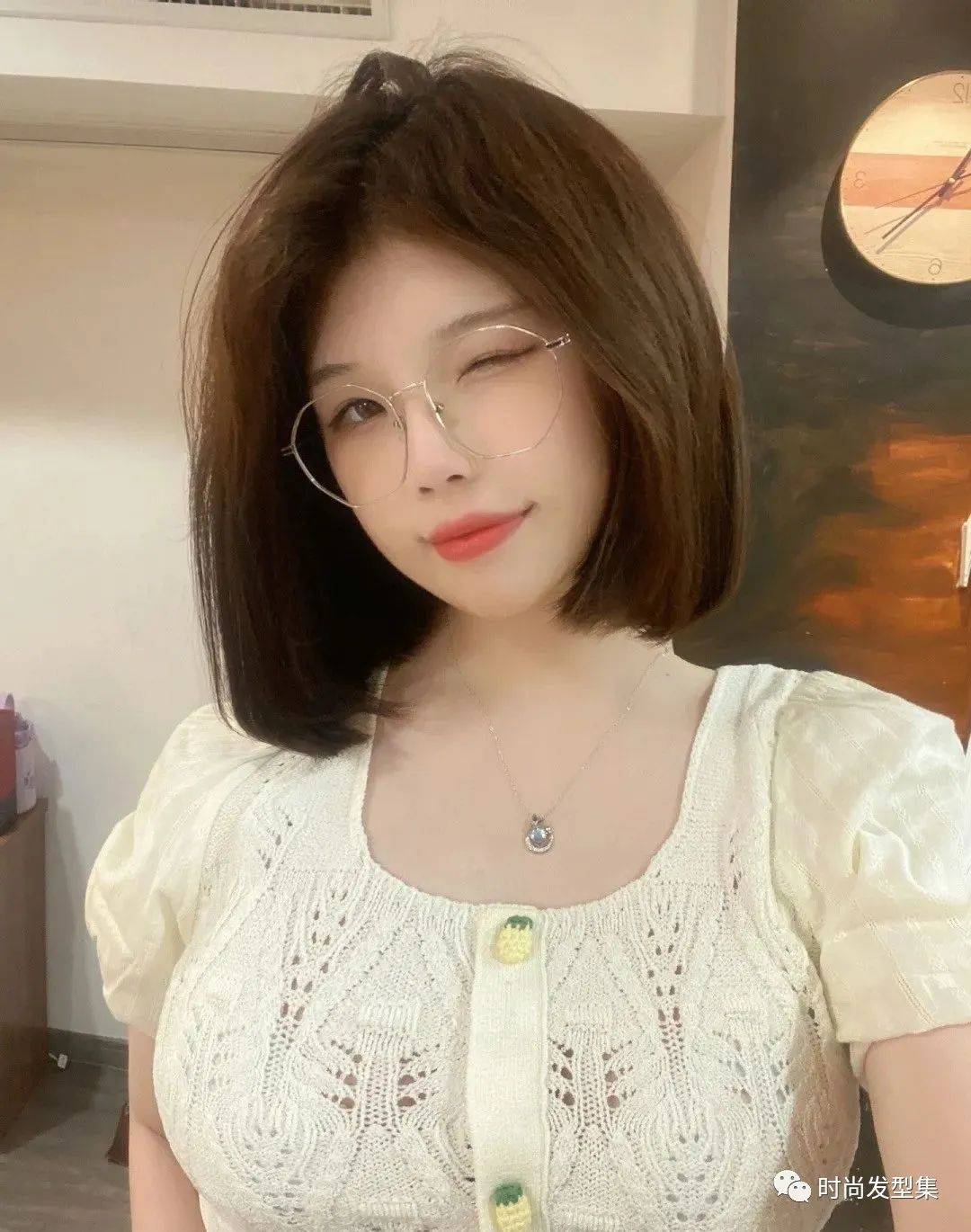 圆脸短发也纯欲秋天第一剪