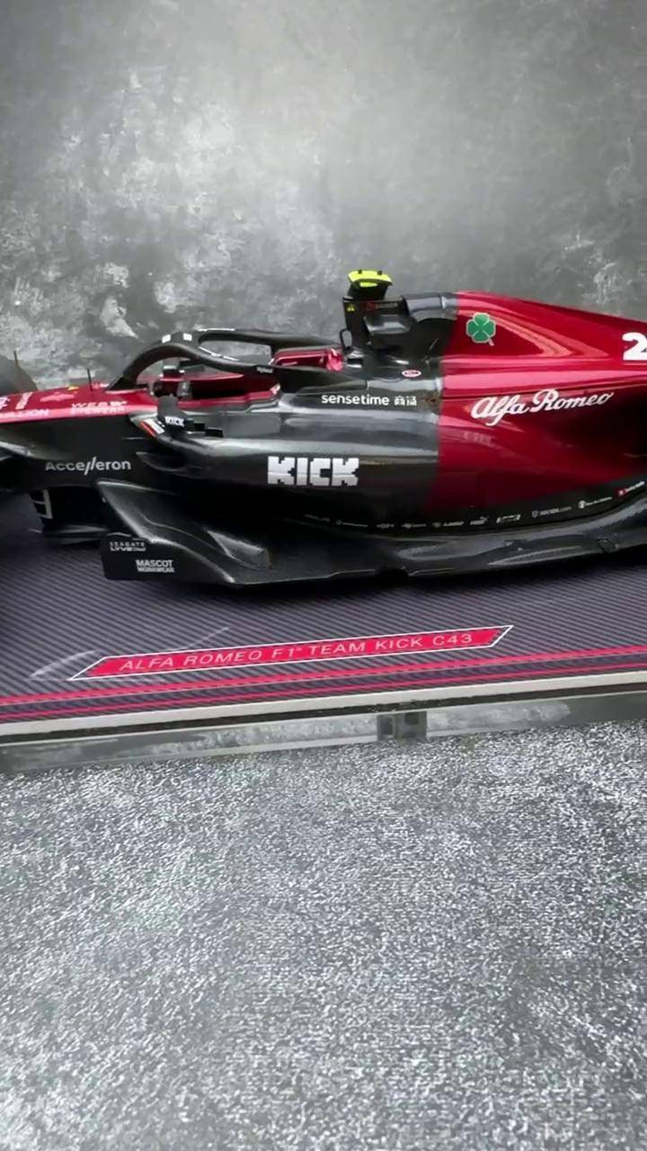 f1赛车2023款阿尔法罗密欧c43