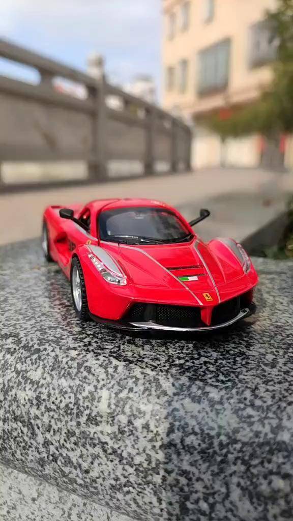 玩具车 法拉利