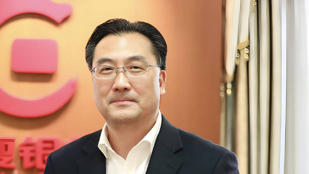 华夏银行：铁打的董事长流水的高管？丨正经深度
