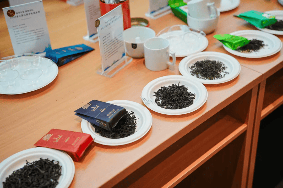 物华天宝·赣鄱有礼 喜报！弋阳岩茶入围铜