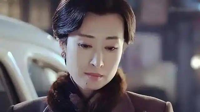明明演技一般,却被捧成“老戏骨”,这八位演员终于现出原型了? 明明演技一般,却被捧成“老戏骨”,这八位演员终于现出原型了?