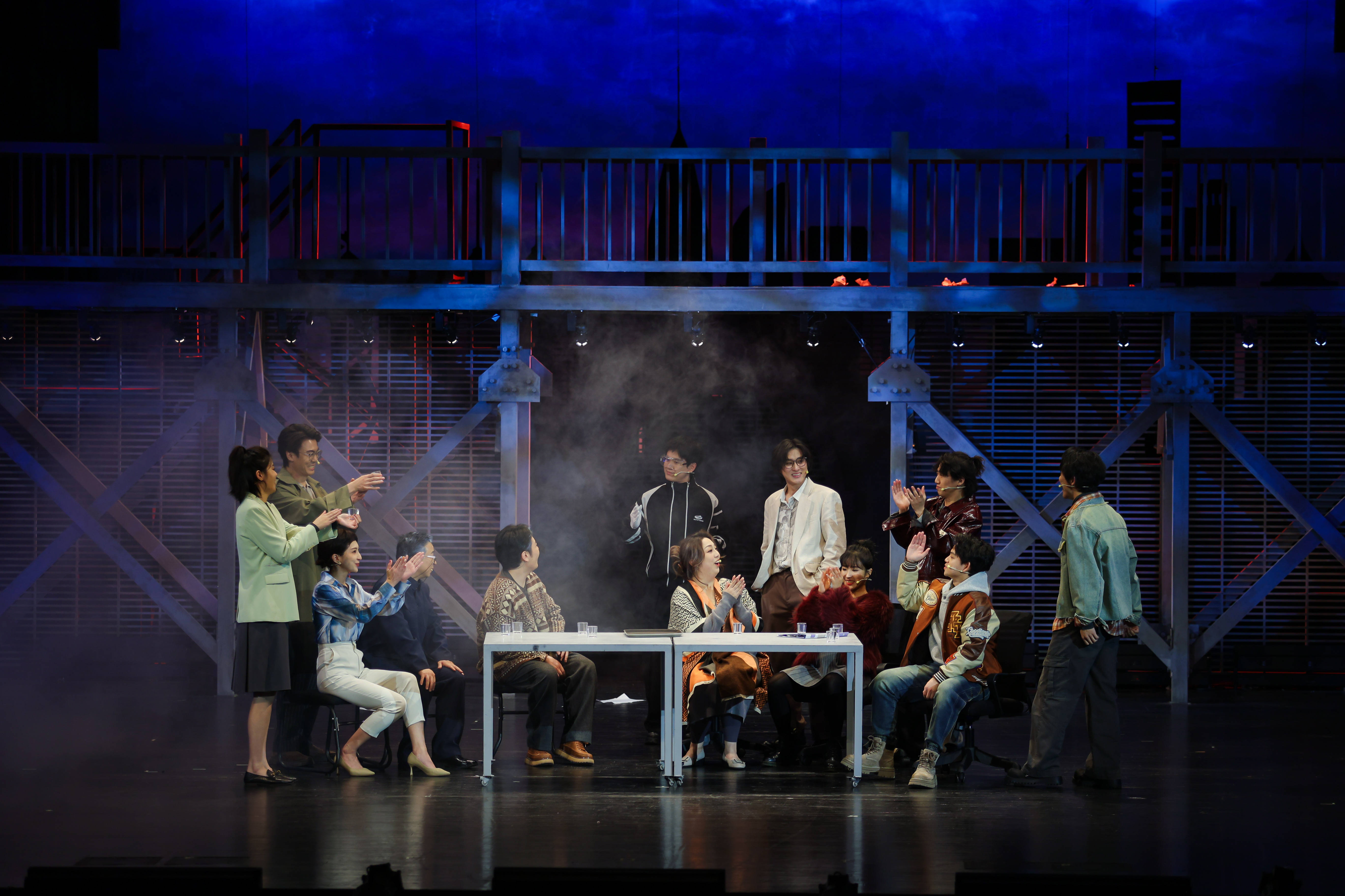 热血演绎鹏城追梦故事!开心麻花舞台剧《青春之城》首演