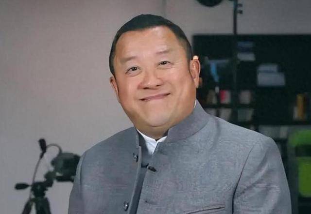 澳门这一夜，撕碎了曾志伟的“体面”，李雪健的话终于有人信了
