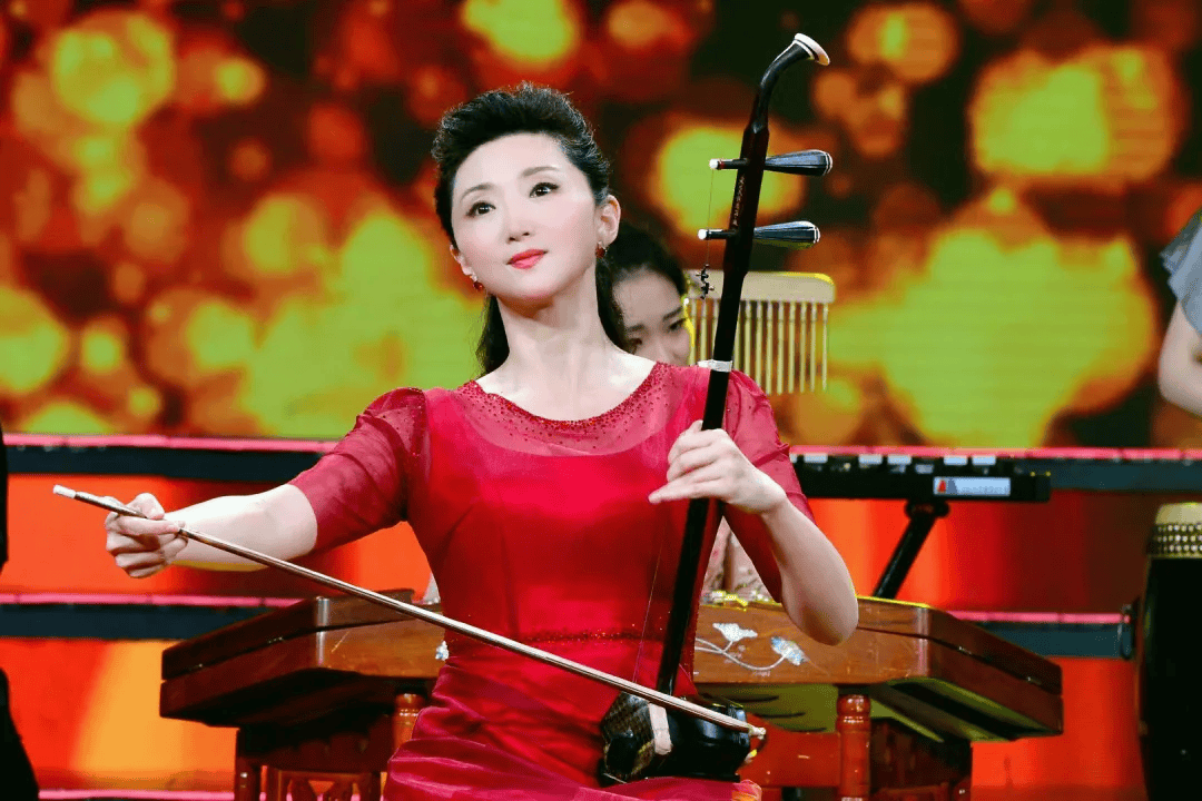 于红梅:二胡的陪伴,温暖了我一生!