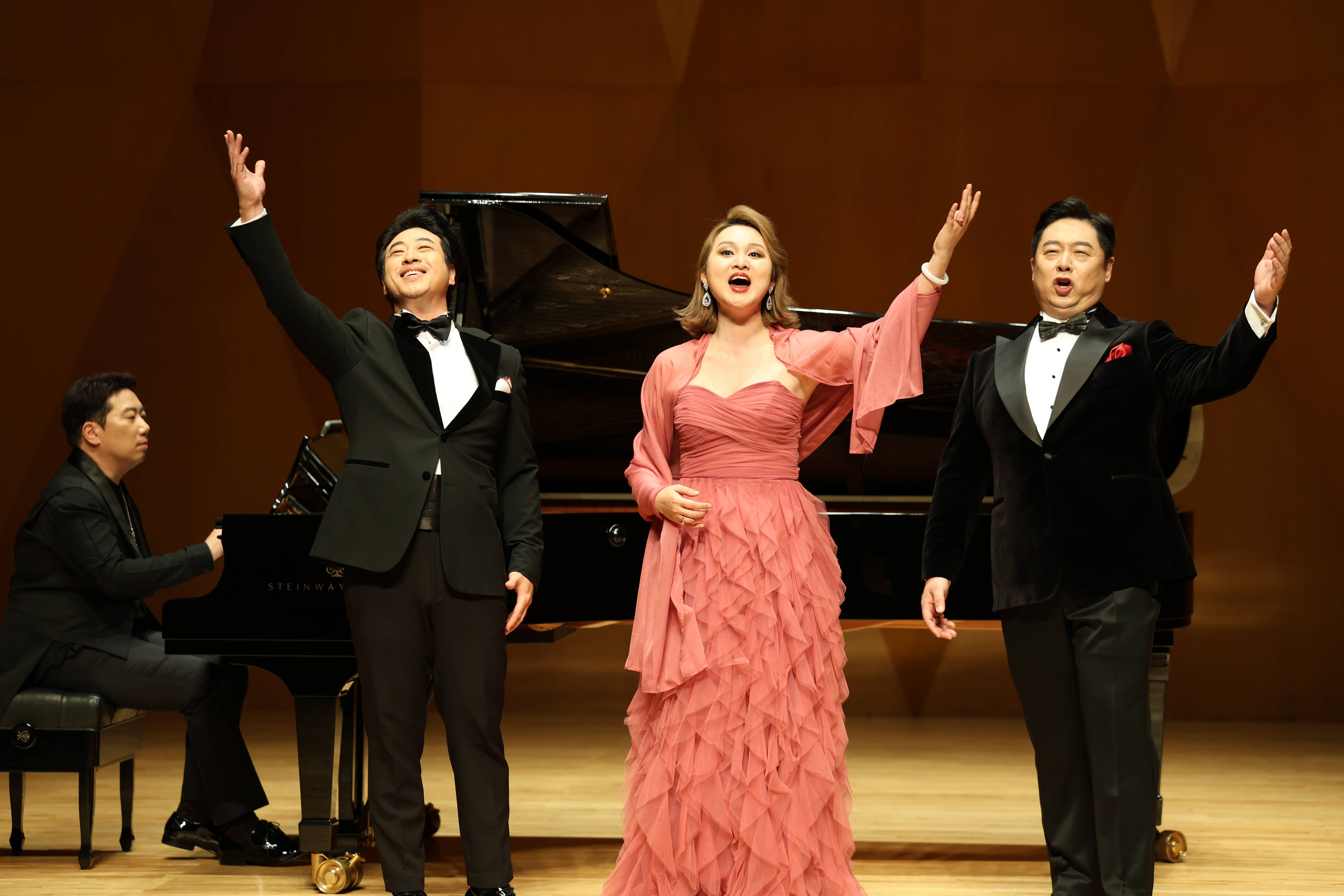 好评如潮女高音歌唱家解楠献上真爱永恒独唱音乐会