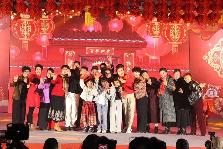【我们的节日•春节】安次区冬季村晚暨2025年第七届乡村春晚举行_晚会_文化_歌舞