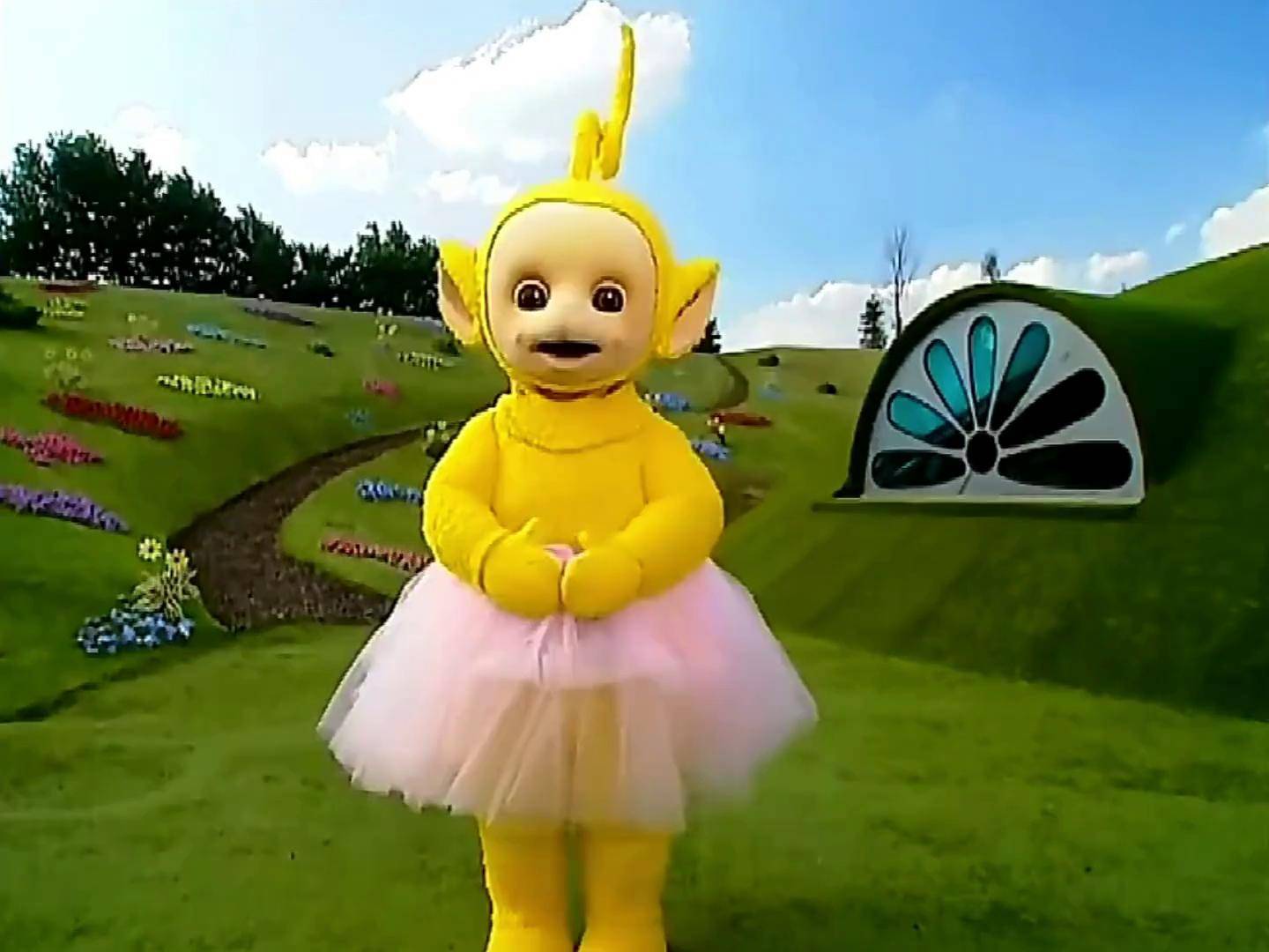 拉拉一边拍球,一边跳舞儿童动画 天线宝宝 少儿 动画片推荐益智动画