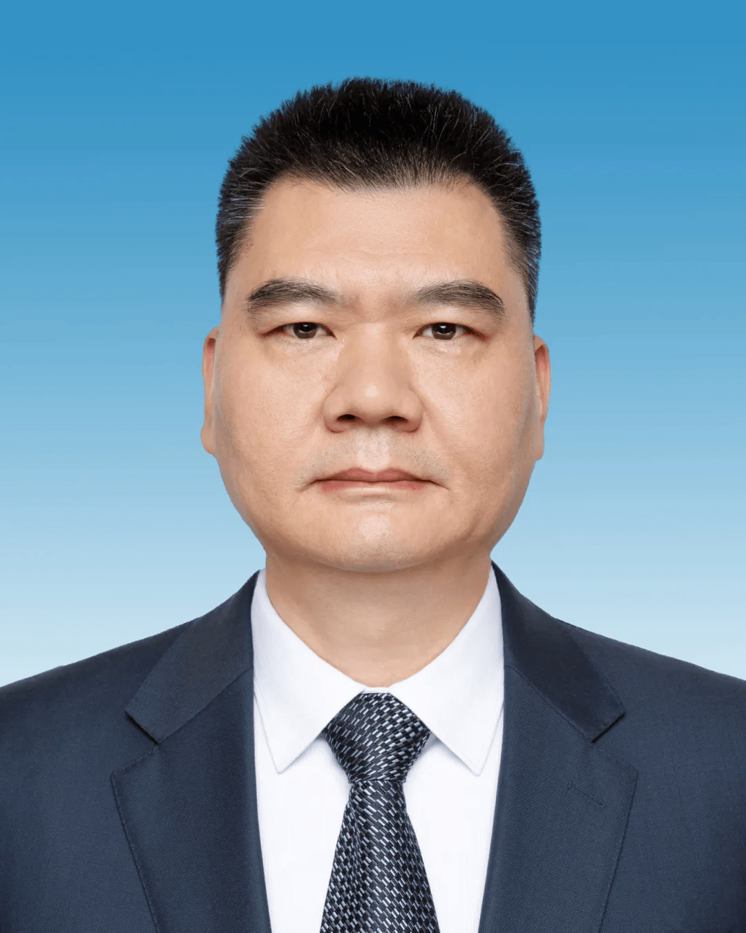 王宏当选贵阳市人民政府市长