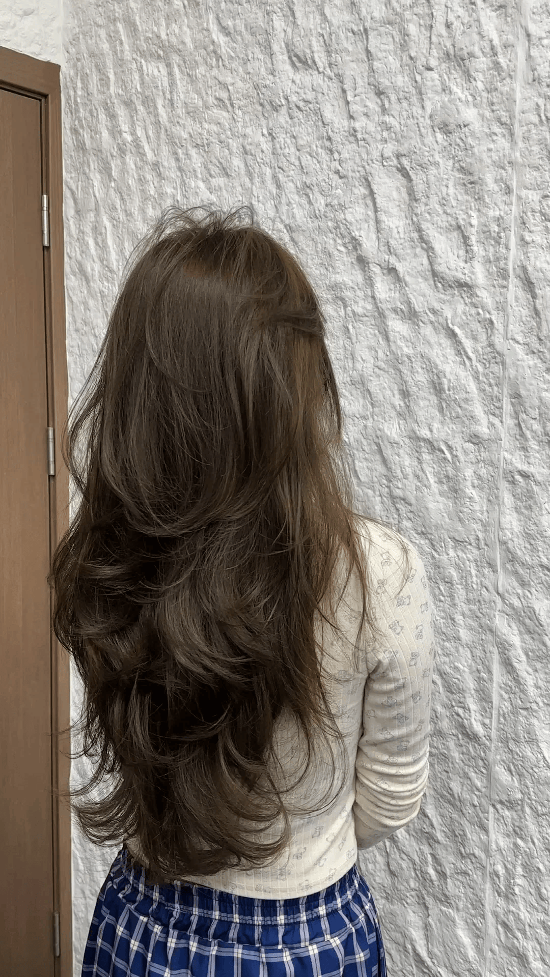 长发高层次氛围感烫发,是一种独特的时尚风格,让你在人群中脱颖而出!