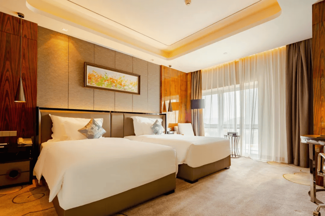 网红打卡 民族风情 地道美食.深度4天游!