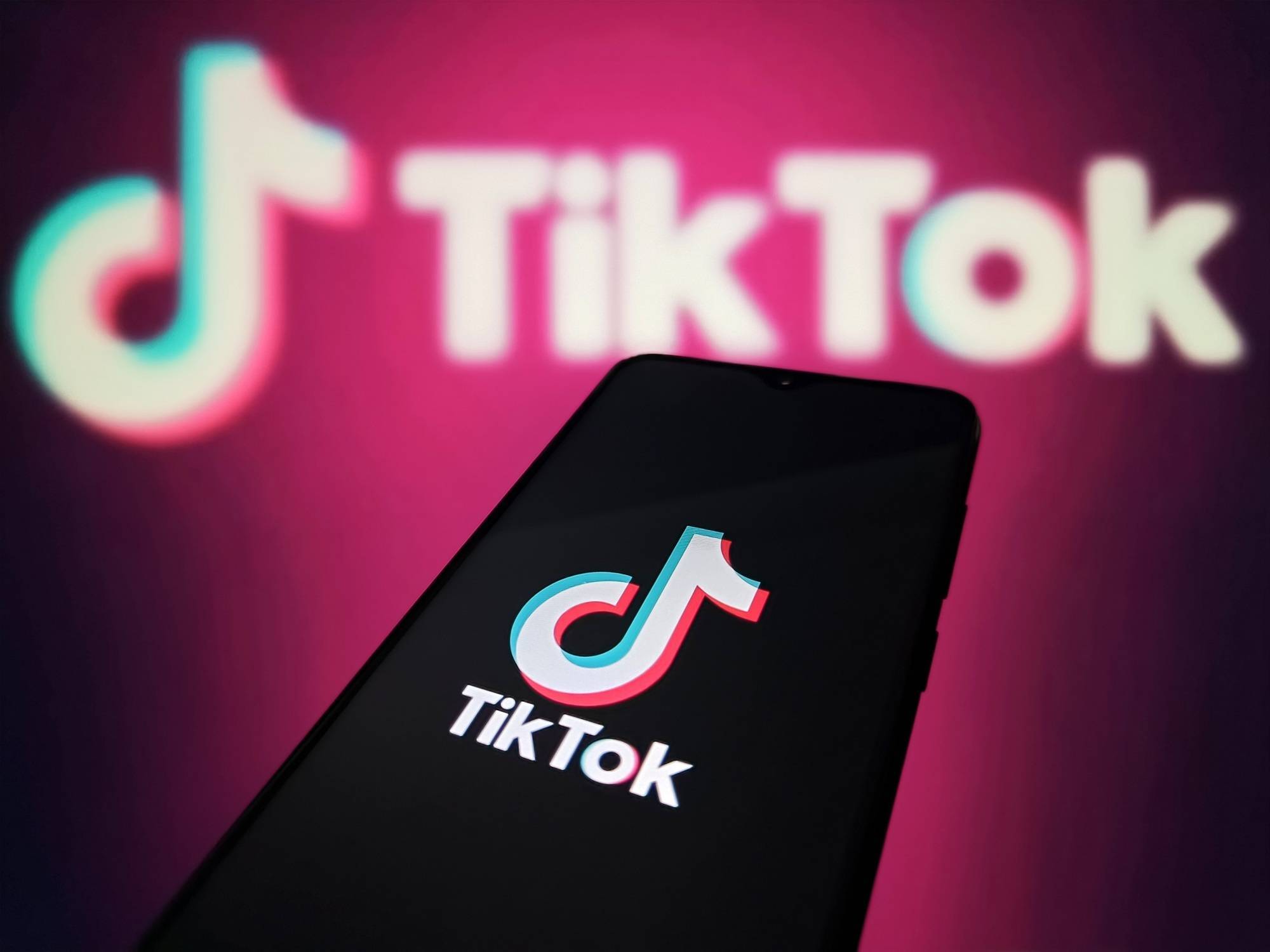 特朗普：与多人讨论收购TikTok！可能30天内决定未来 -华闻时空