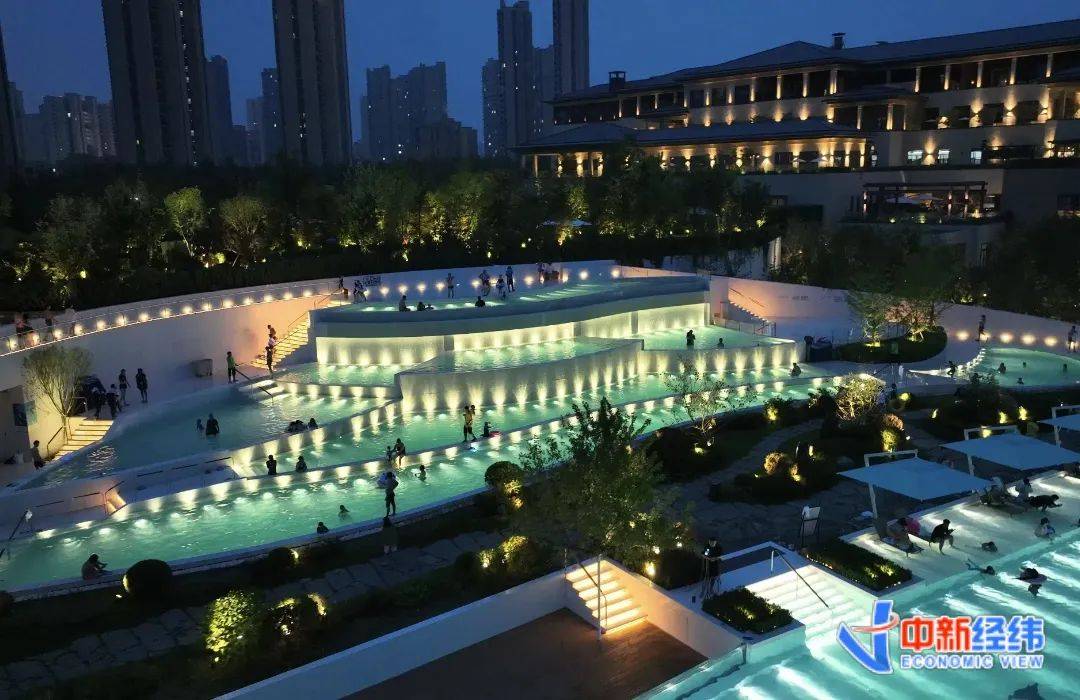 爆满在东北“搓大澡”为啥火了？(图3)