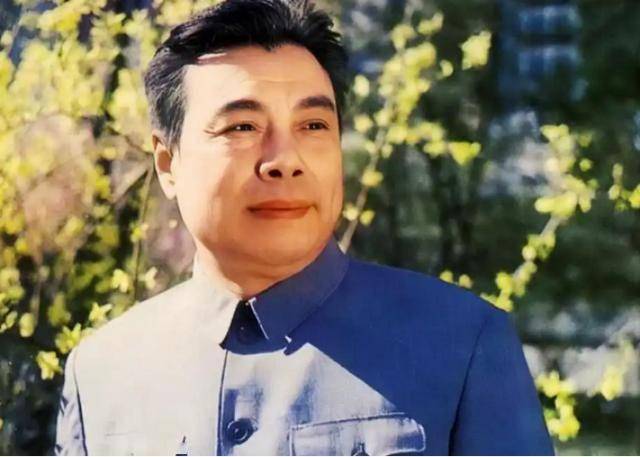 李仁堂：表里如一的影帝，低调朴实的人生，从工农兵演员到三料影帝：李仁堂的演艺之路