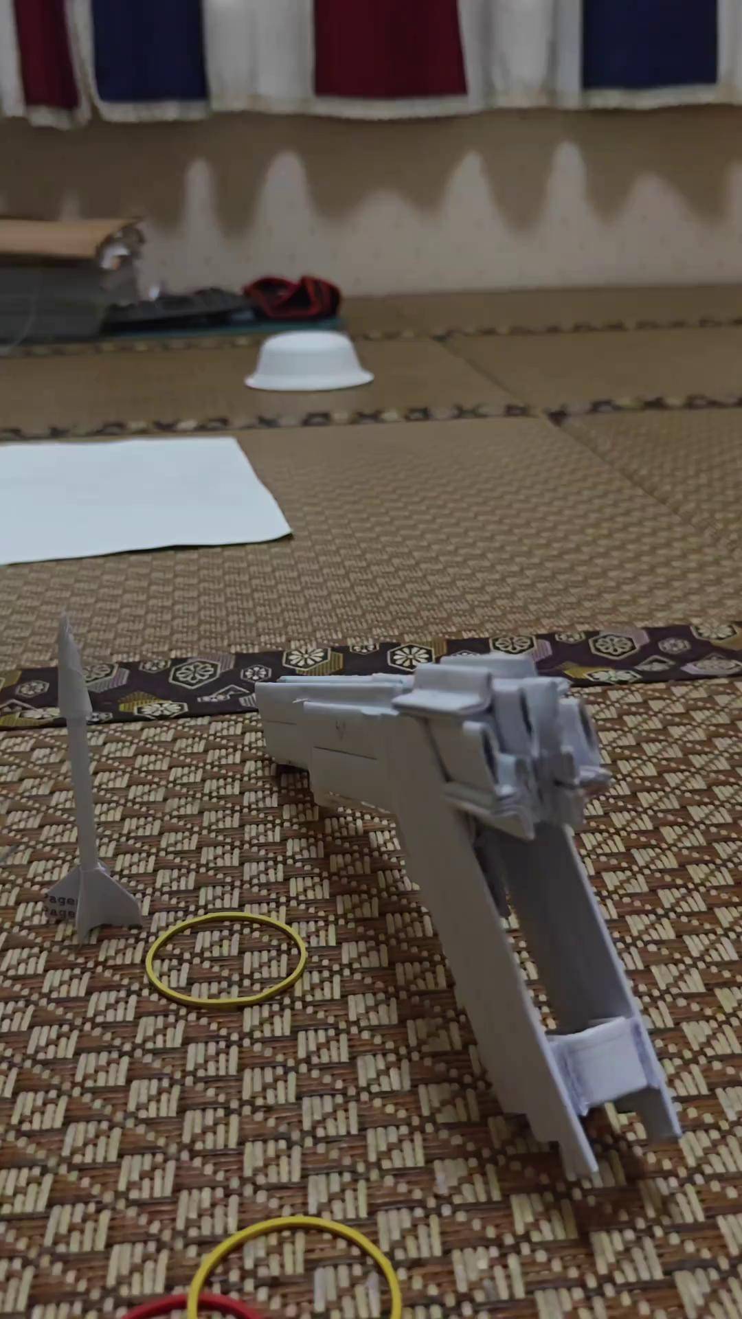 皮筋飞镖小纸枪手工折纸皮筋枪热门