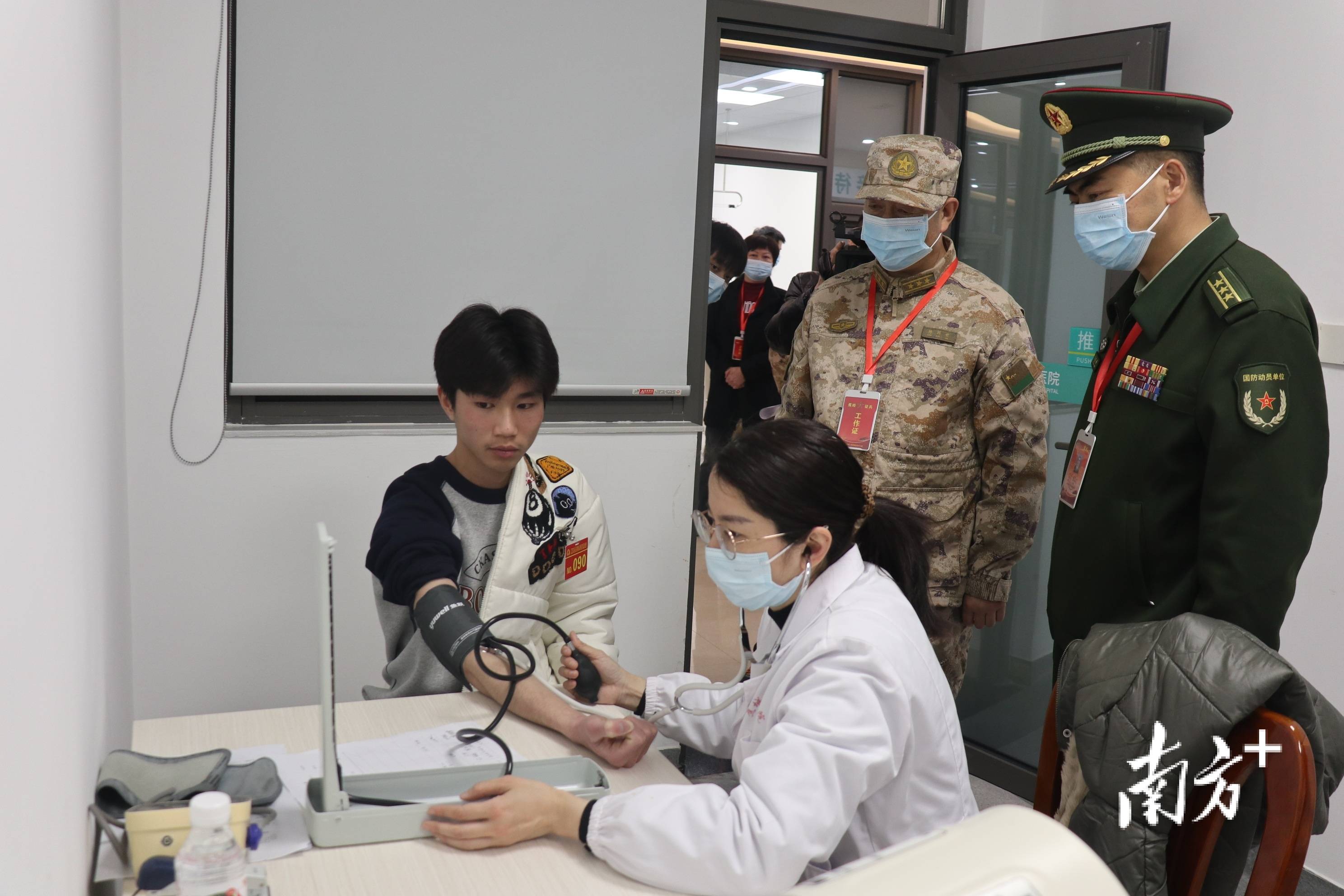 广东省蕉岭县开展2025年上半年征兵体检工作