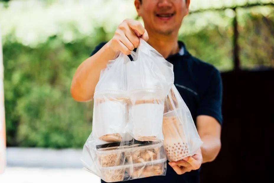 外卖市场新格局：京东入场后的变化，外卖市场竞争：大厂的机遇与挑战