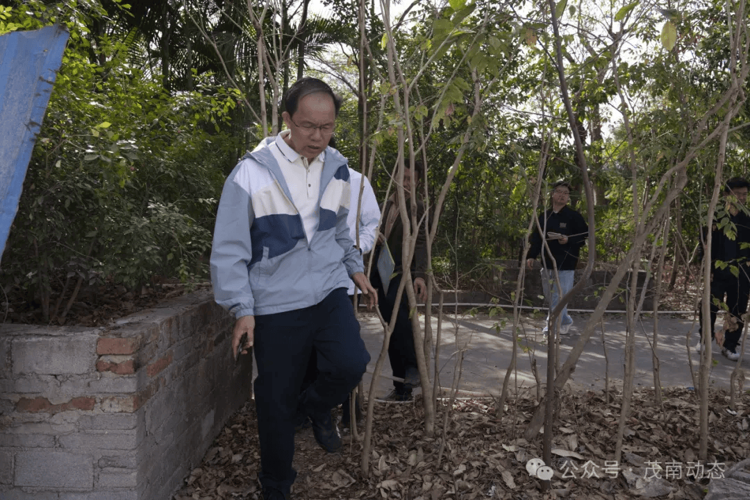 吕国记率队周末再临高凉北路项目及坡塘村征拆工作