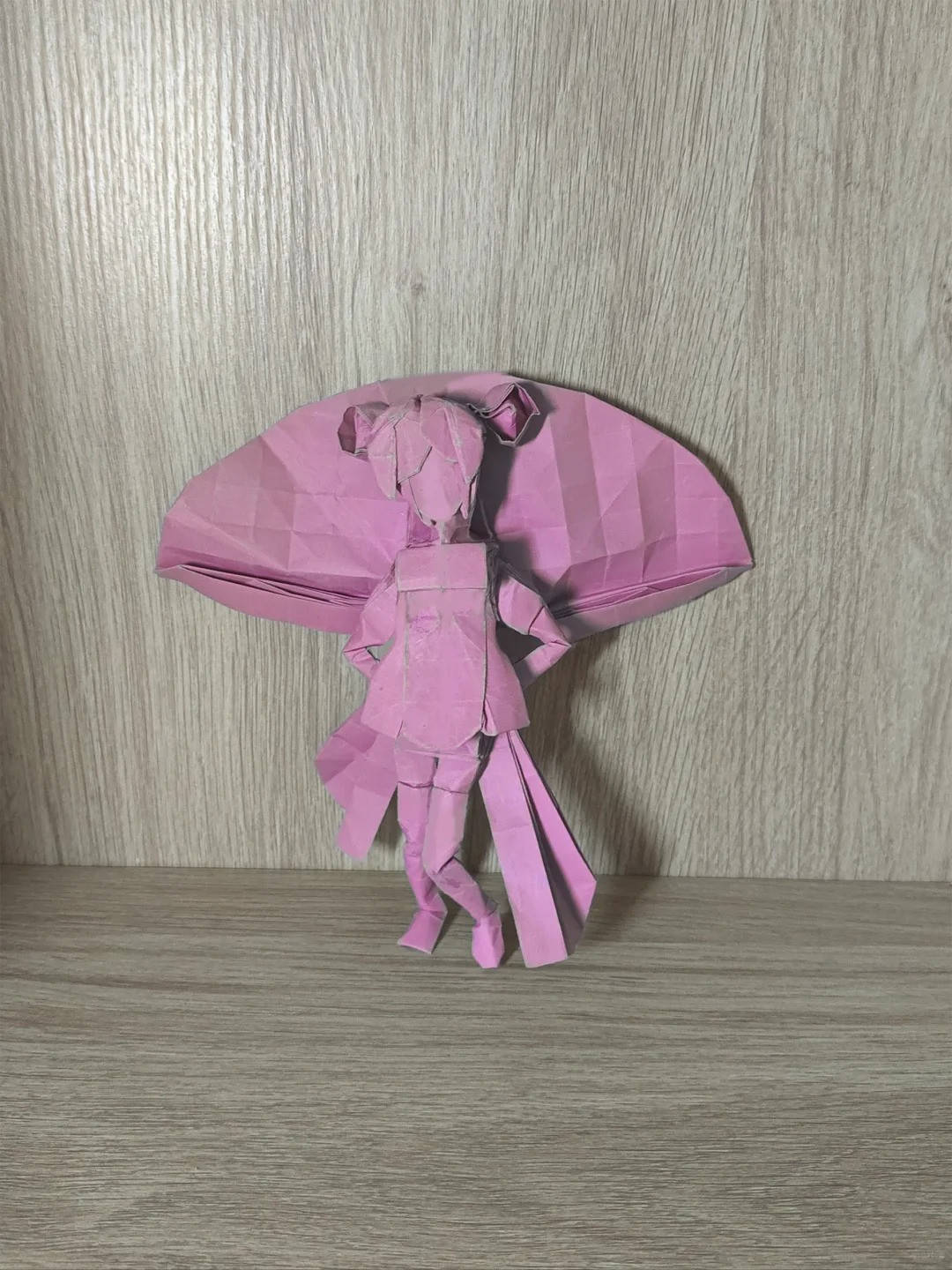 一张纸不剪不裁折出超帅哪吒,浙商大有位动手能力超强的"折纸达人"