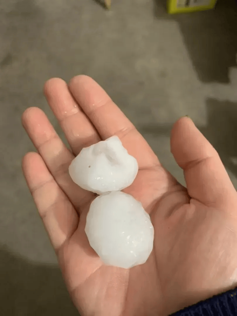 湖南这里下冰雹了!好大颗!