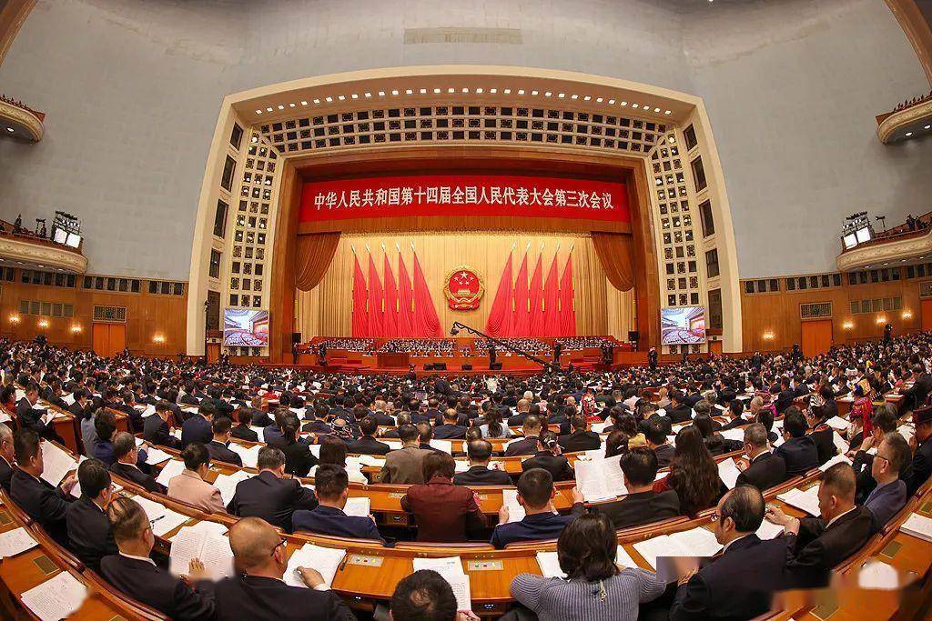 每個字都是信號，今年的《政府工作報告》有何不同？