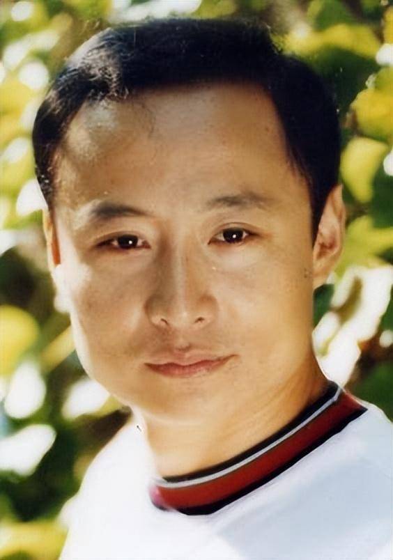 抛妻弃子31年?67岁自证清白的周野芒,揭开奚美娟不为人知另一面