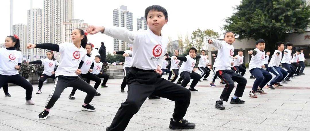让学生掌握专项运动技能 从“要我练”到“我要练”——访全国政协委员、中国奥委会副主席周进强_体育_工作_训练