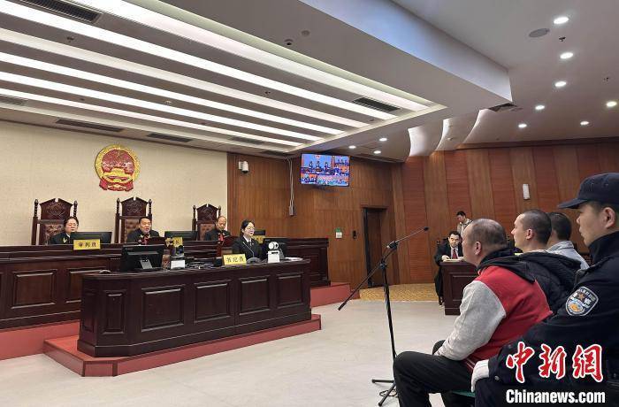 原创（卖假的洗衣液违法吗）卖假洗衣液行政处罚，销售假冒伪劣洗衣液 陕西三男子获刑，洗衣液，