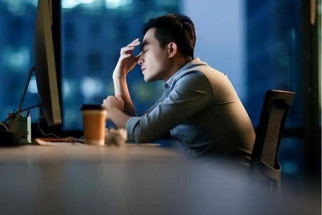 揭秘：加重糖尿病的隐形杀手，打破误区：这些习惯才是糖尿病的“帮凶”