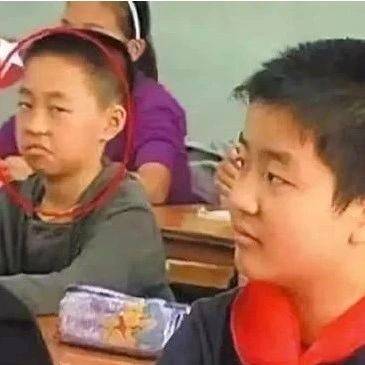 13年前名噪一时的“五道杠少年”和“不屑弟”:长大后,两人的境遇却来了个大反转…_黄艺博_孙童_孩子