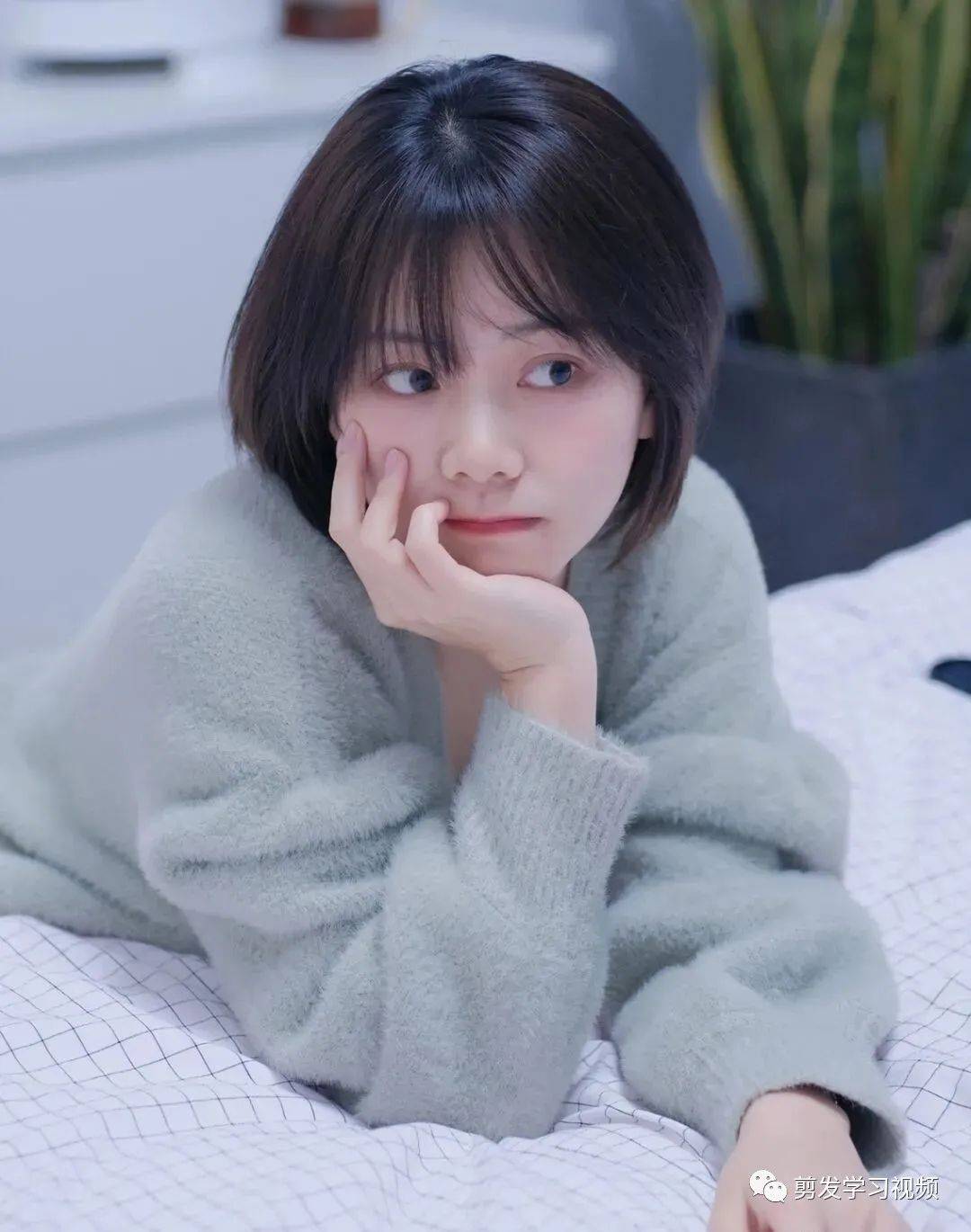 乖乖女短发好减龄