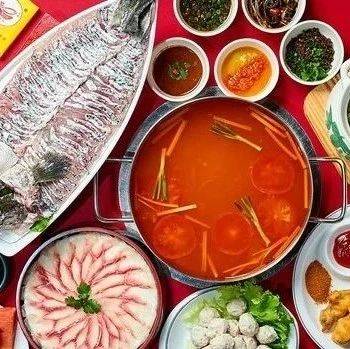 【吃转云南】渔先生番茄酸汤鱼火锅,限量秒杀,特价138元~~_乌鱼_鱼片_美味