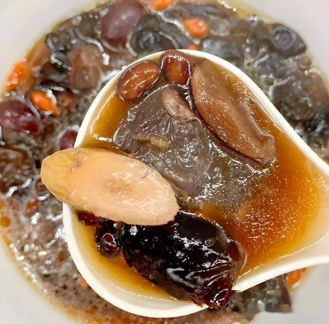 50 岁男性健康秘诀：四道高锌佳肴大揭秘，高锌食物助力，50 岁男性重拾年轻活力