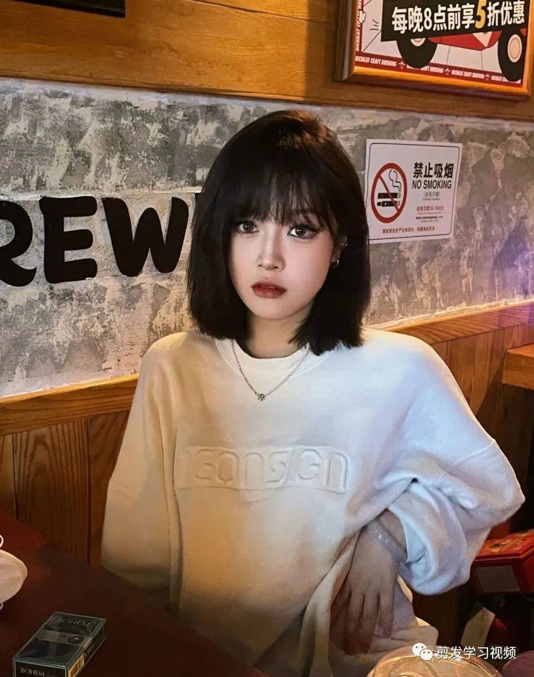 乖乖女短发好减龄
