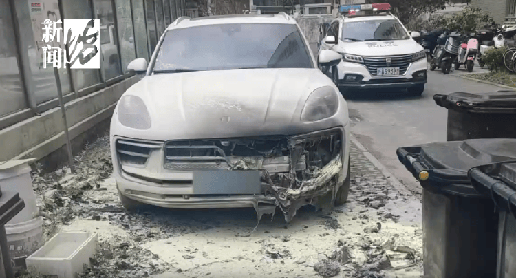 多地现祭扫危险行为:上海一女子烧纸钱,把邻居保时捷烧了 多地现祭扫危险行为:上海一女子烧纸钱,把邻居保时捷烧了