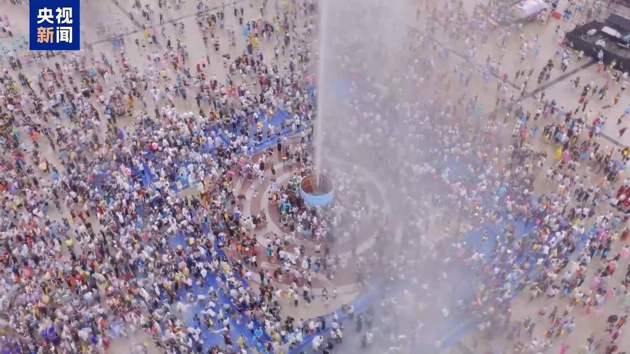 图片[4]-“中国游”持续升温 外国游客点赞离境退税“即买即退”措施 -华闻时空