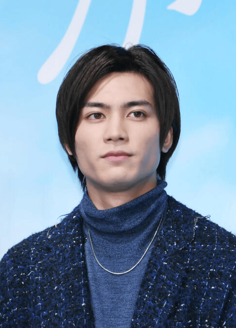 "2024年4月,板垣瑞生曾在instagram宣布退出所属的星尘传播事务所,并