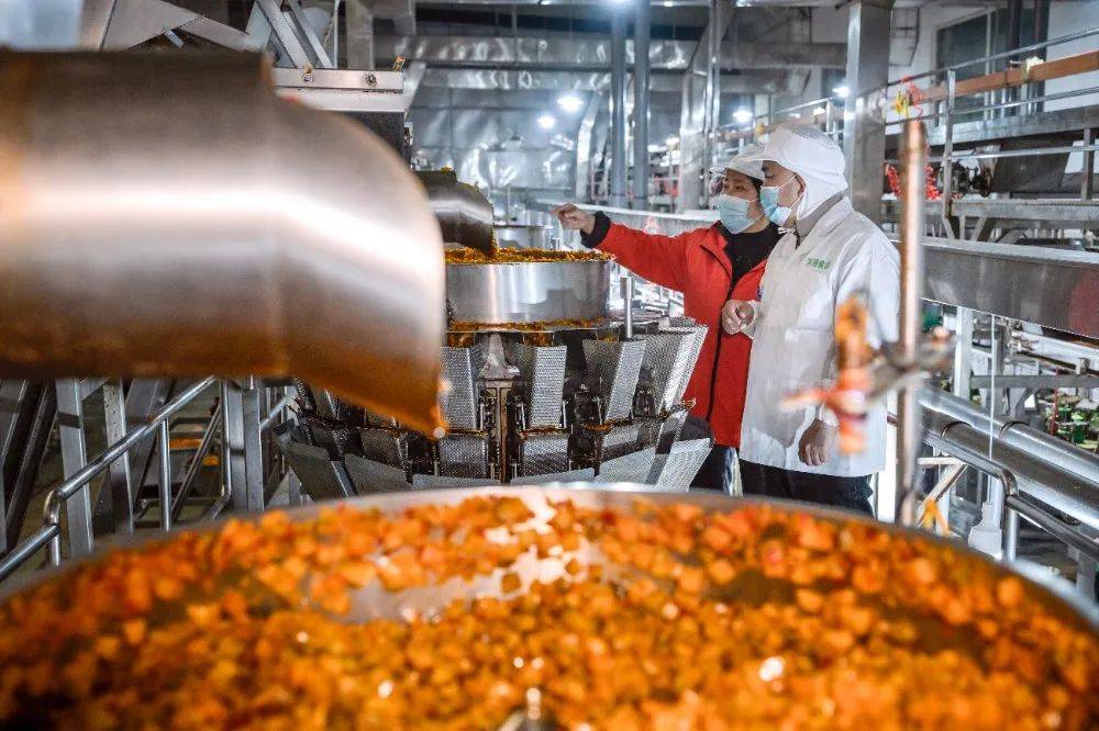 新重庆客户端关注 “再造一个涪陵工业” 一碟“国民下饭菜”加速新旧动能转化(图1)