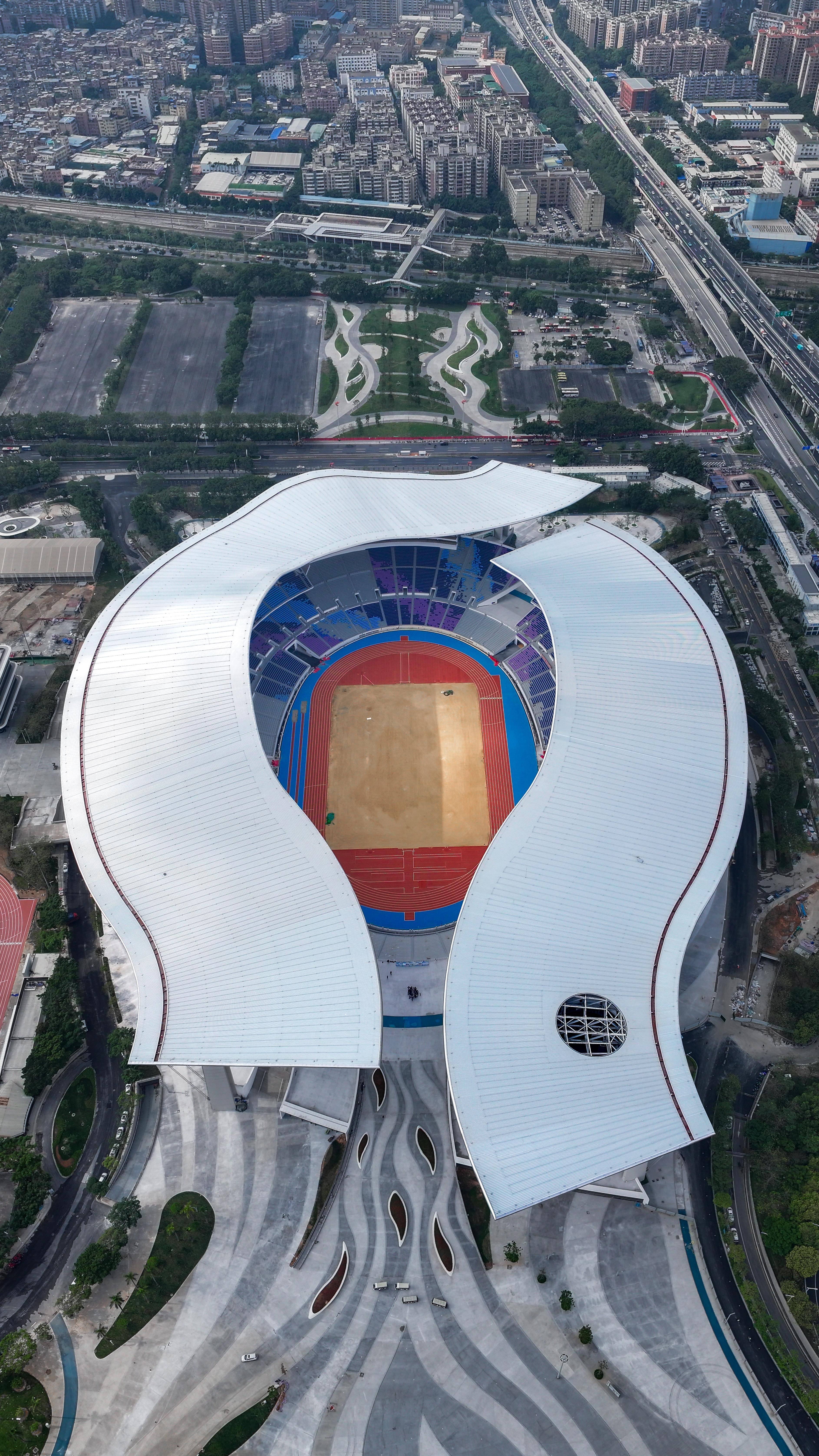 广东奥体中心体育场曾举办九运会,亚运会等大型赛事开幕式及比赛项目