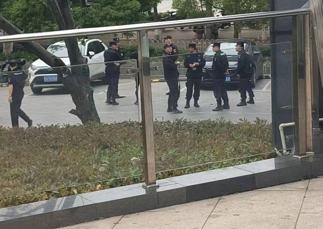 猿辅导员工在公司猝死:曾被曝加班严重 吃饭上厕所都要报备(图4)