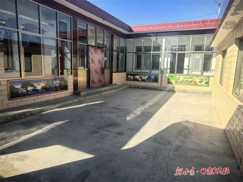 崆峒区：“美丽庭院”绘就乡村治理新画卷(图1)