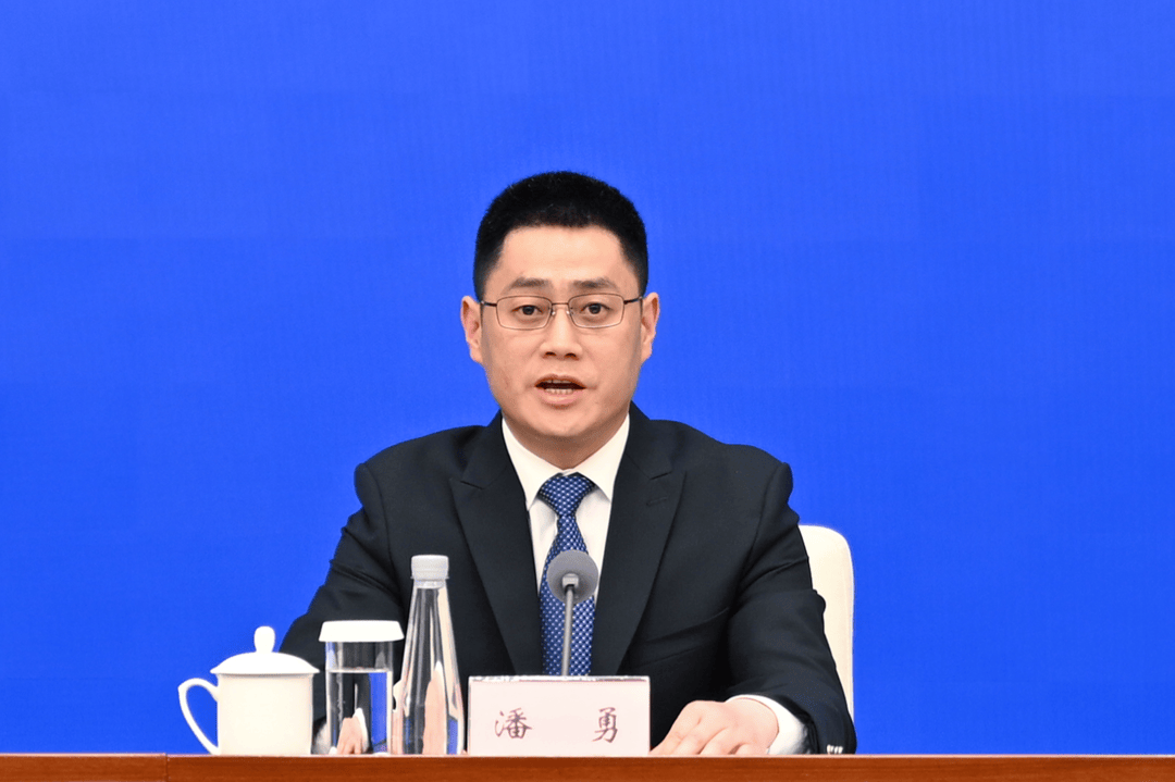 加快"强州府,建名城"进度 "一线城市"马尔康这样破