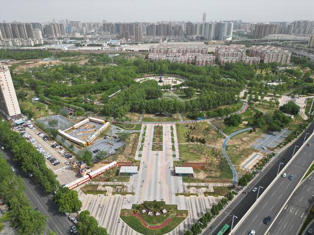 PG电子网址从游乐园到城市绿洲郑州世纪公园正式开放(图2)